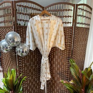Sweet Vintage Sun Moon & Stars Robe